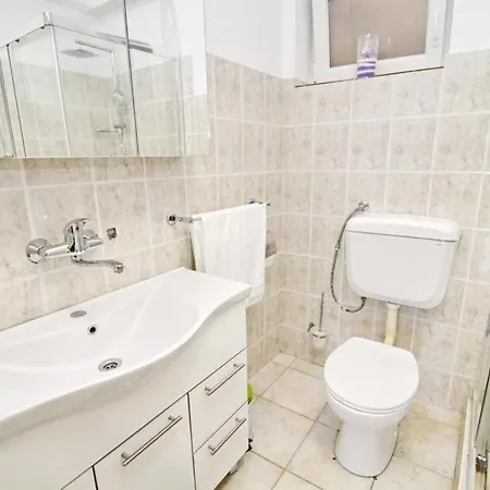 Apartment Holiday Dona Maria - Three Bedroom House With Pool And Sea View Blato (Korcula)