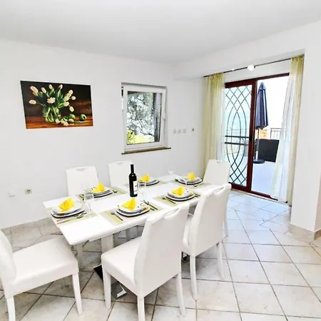 Holiday Dona Maria - Three Bedroom House With Pool And Sea View